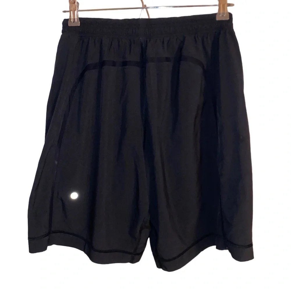 Mens Lululemon Black Shorts Size M - Picture 3 of 3